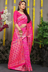 Splendor Hathi Patola Worked Pink Heavy Banarasi Saree